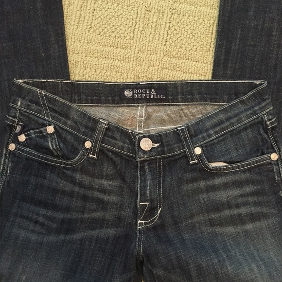 Rock and Republic flare jeans - Picture 4 of 5